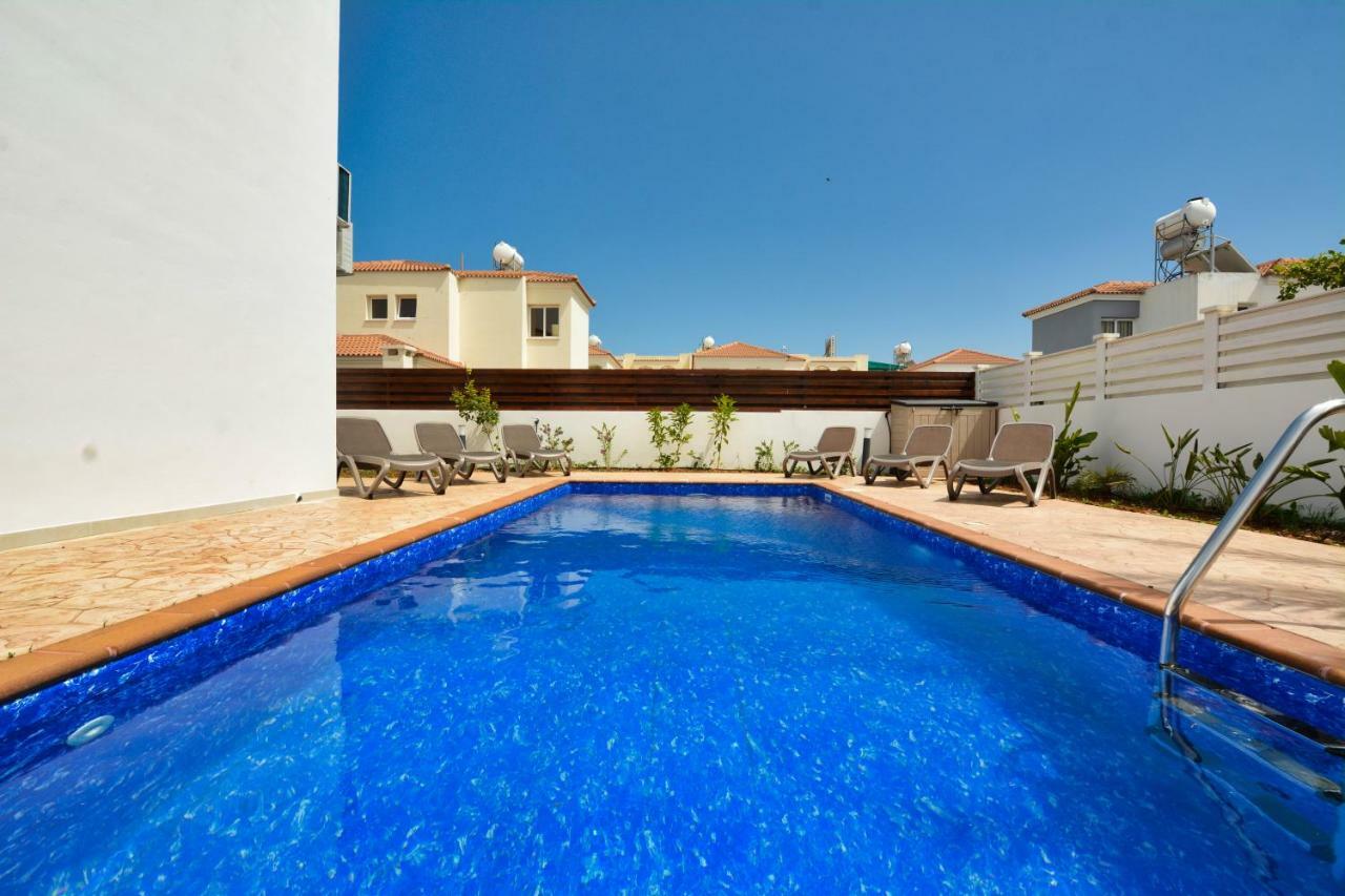 Nissi Palms Villa Ayía Nápa Extérieur photo