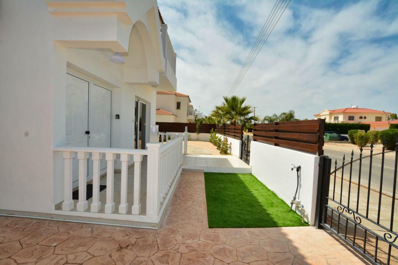 Nissi Palms Villa Ayía Nápa Extérieur photo