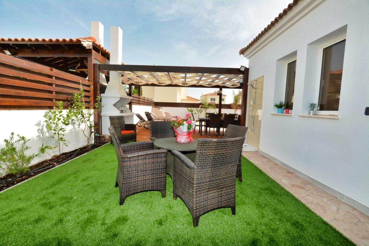 Nissi Palms Villa Ayía Nápa Extérieur photo